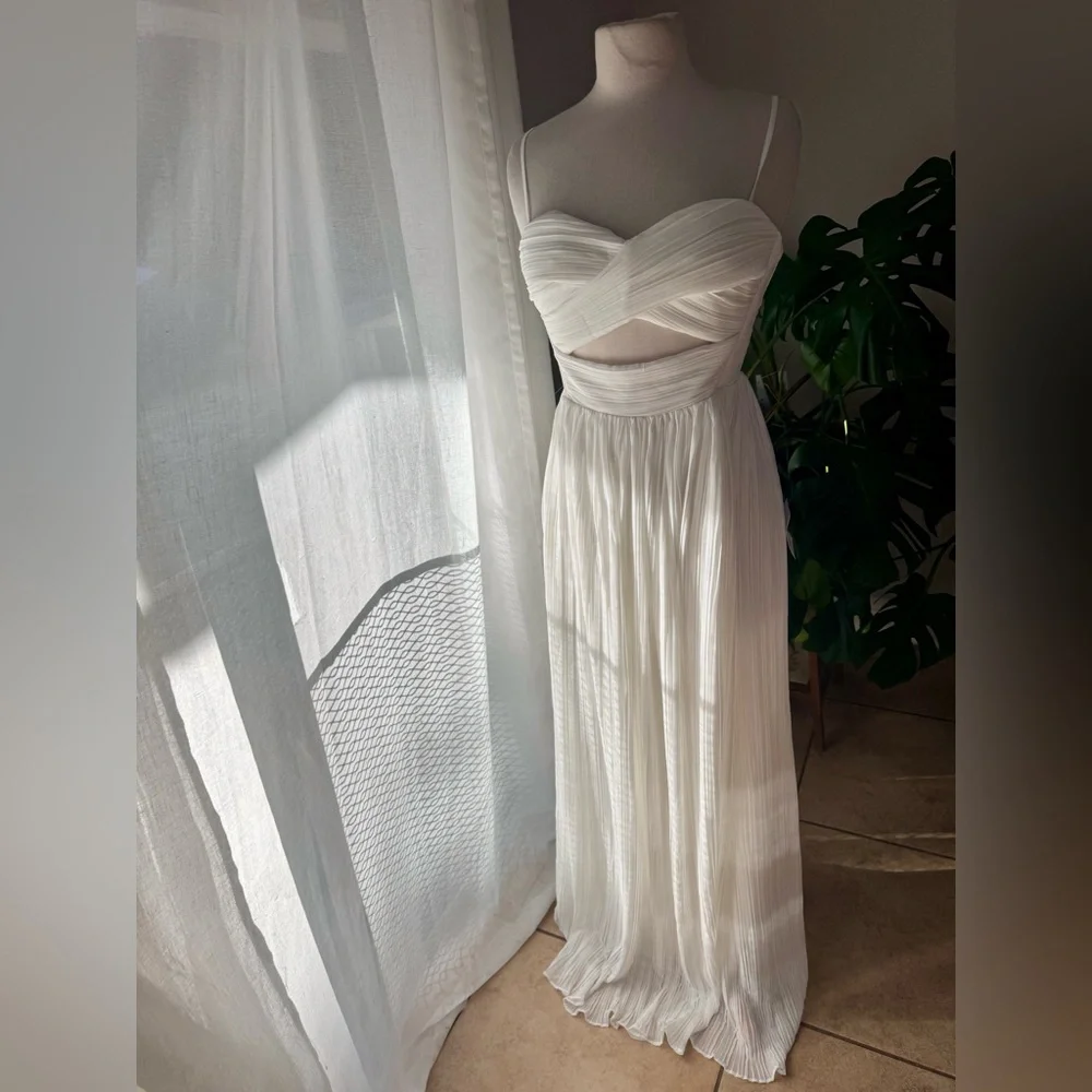 Lulus White Pleated Lace-Up Cutout Maxi Dress NWT — M & L - Picture 2 of 7